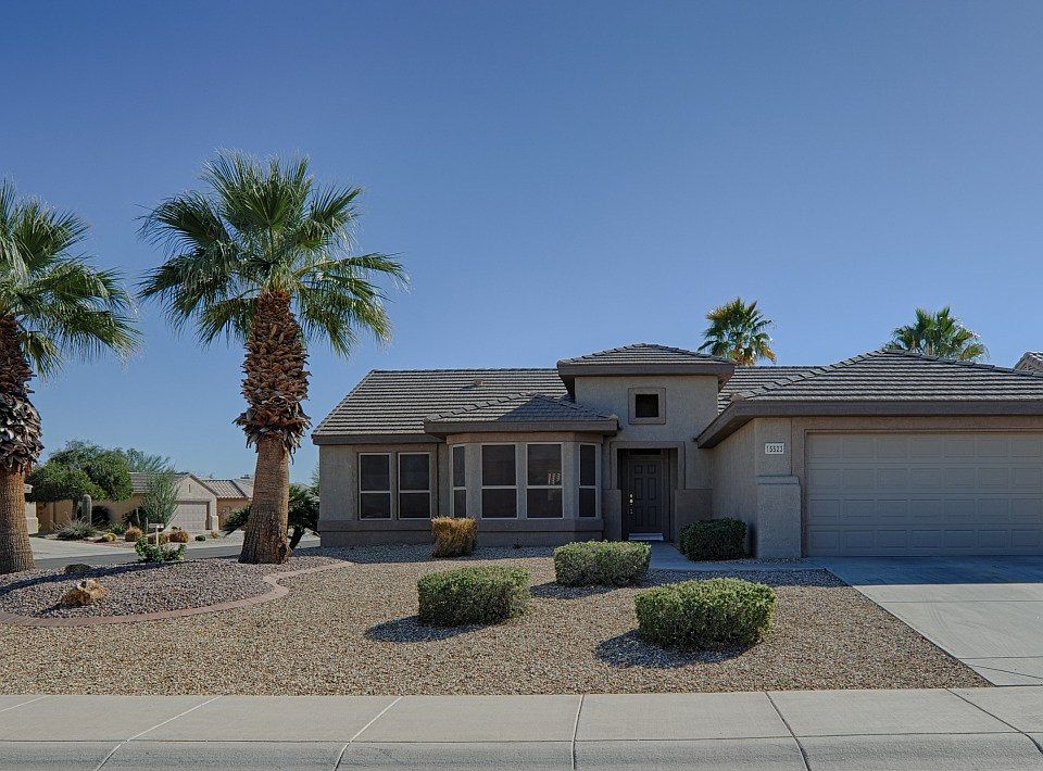 1st image of 15523 W Oakridge Ct