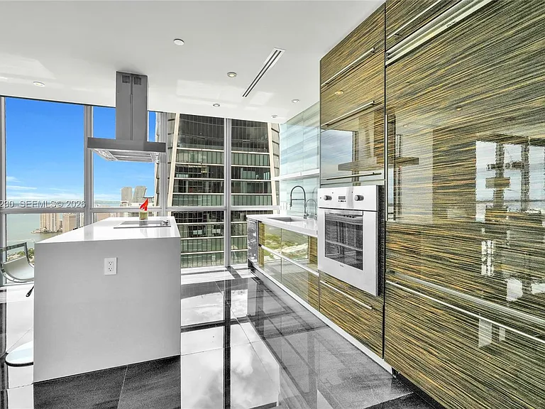 1100 Biscayne Blvd #6001 — Photo 10