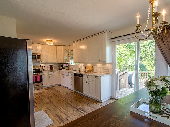 4th image of 6914 S Lynaria Ct