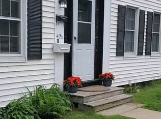 42 Pleasant St APT B, Somersworth, NH 03878