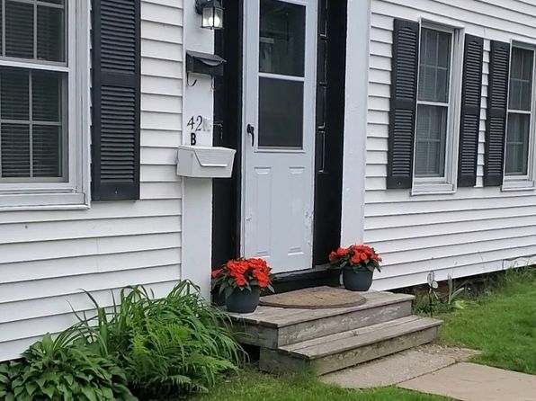 42 Pleasant St APT B