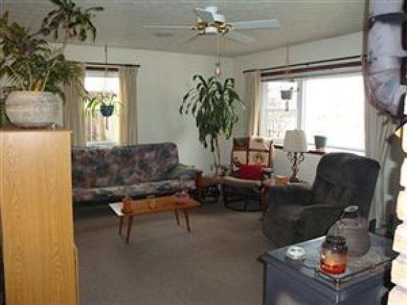 2nd image of 648 Carol Ln