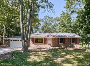 1397 Valli Ln, Saint Charles, MO 63304