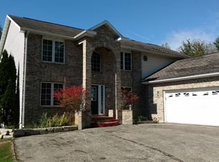 13 Terrace View Blvd, Oregon, IL 61061