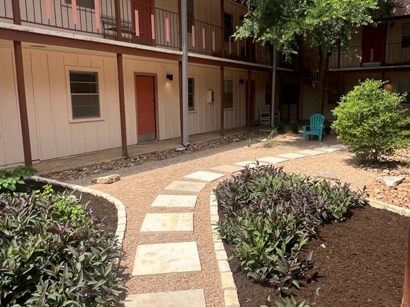 1410 W North Loop Blvd APT 106