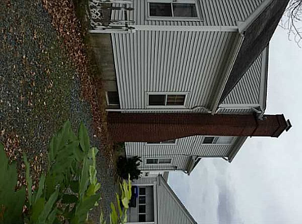 2nd image of 94 Hawkins St