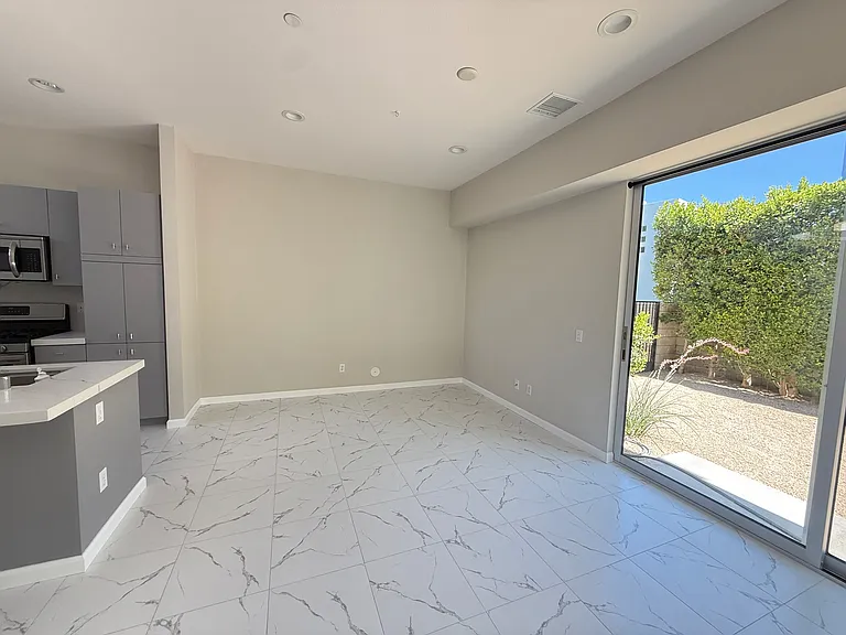 245 Sandy Point Trl — Photo 14