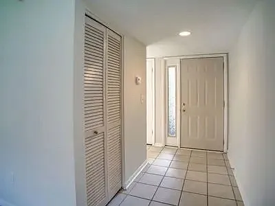 2 bed, 1284 sqft, $1,500 — Photo 2