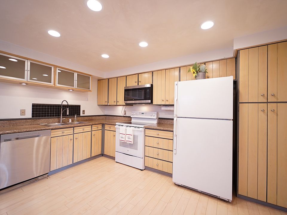 1st image of 2681 Leix Way