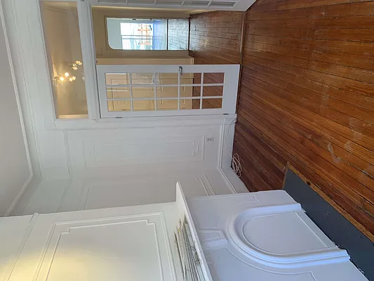 Rented by Flatiron Real Estate Advisors LLC | media 41