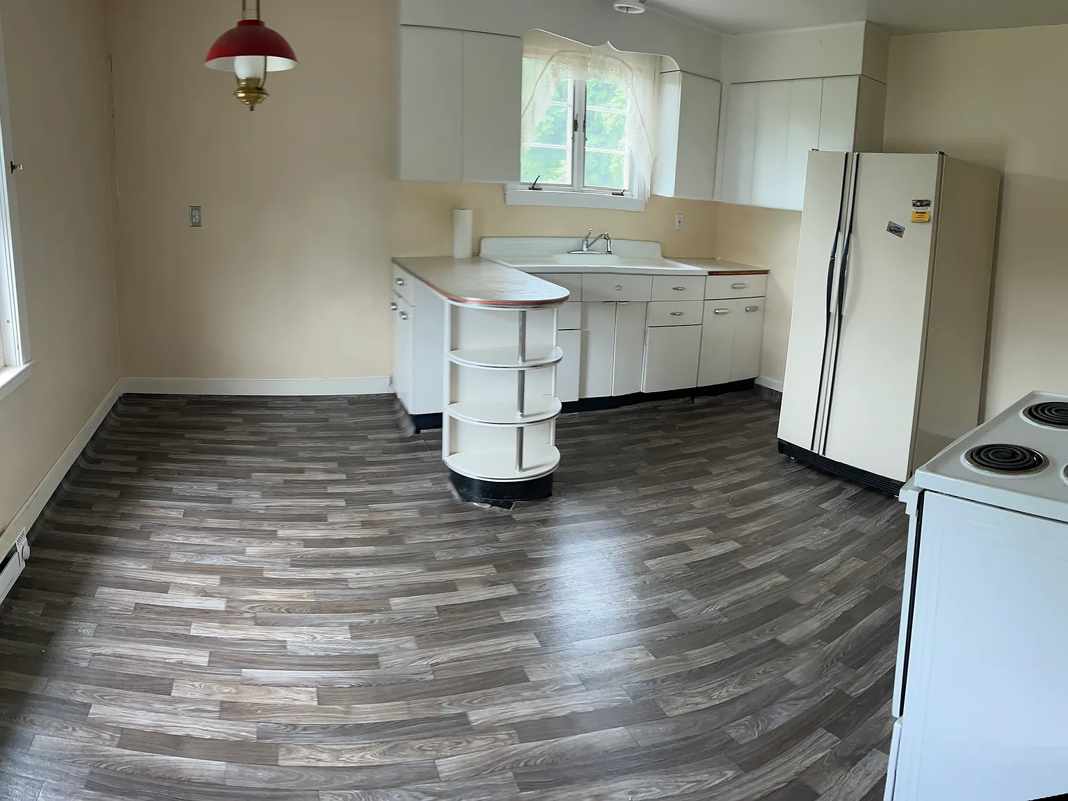 2 bed, $1,900 — Photo 2