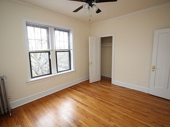 5th image of 3600 N Claremont Ave #3