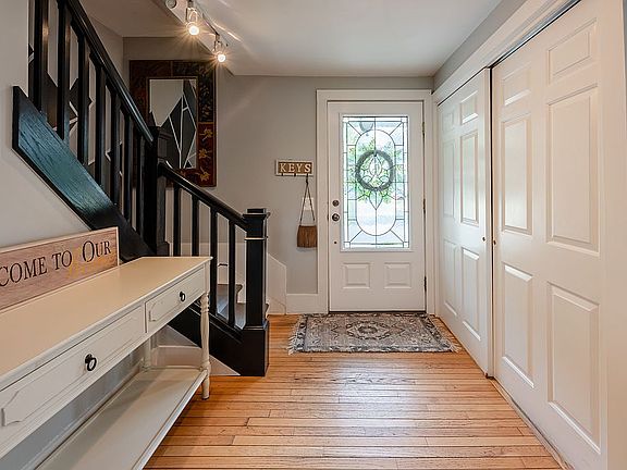 5th image of 40 Hulburt Ave