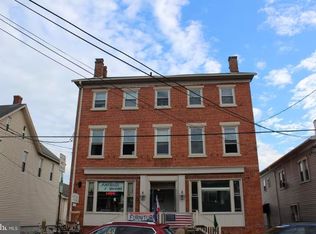 142 E Main St #3A, New Holland, PA 17557