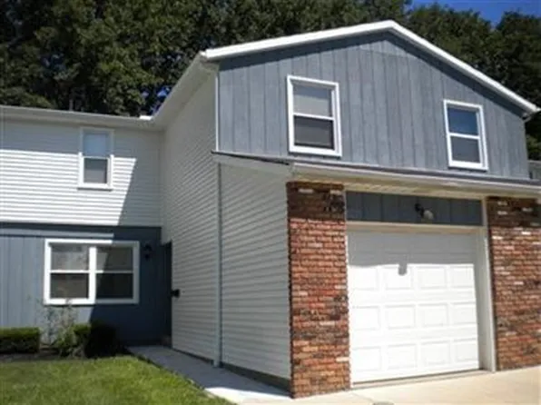 8225 Lancaster Dr #5, Mentor, OH 44060