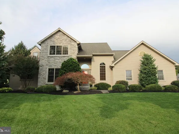 669 Laurel Ave, Lititz, PA 17543