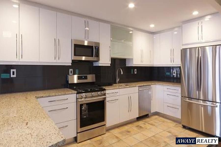 1st image of 682 Union St #3B