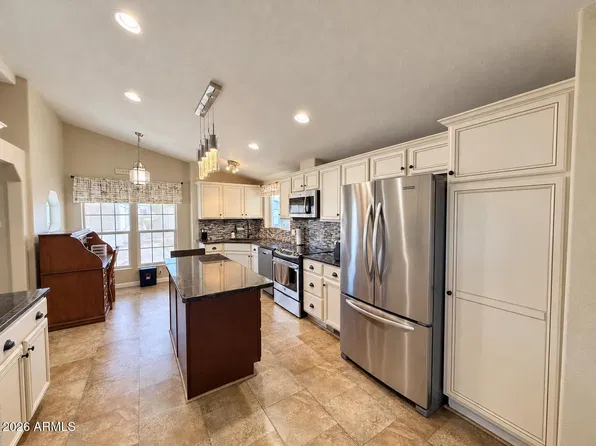 2400 E BASELINE Avenue #293, Apache Junction, AZ 85119