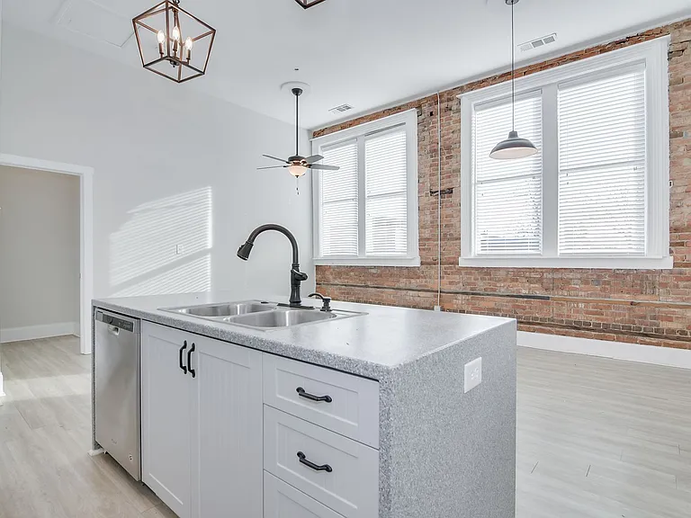 164 N Louisville St #2 — Photo 22