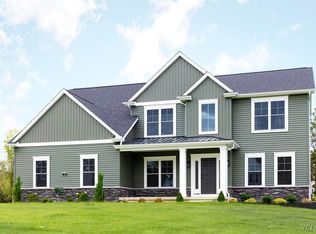 6 Blue Heron Dr, Orchard Park, NY 14127
