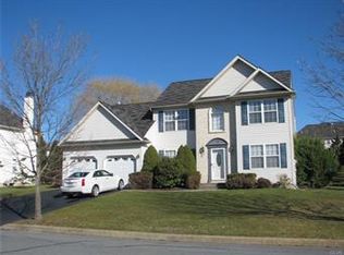 1553 Thornwood Vw N, Easton, PA 18040