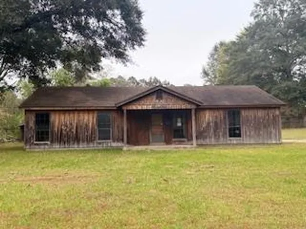 109 Stewart St, Calhoun City, MS 38916