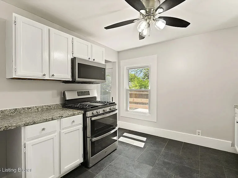 736 Iowa Ave — Photo 7