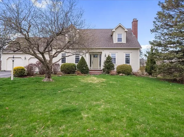 16 Adirondack Street, South Burlington, VT 05446