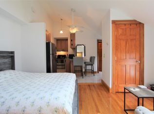 20 Berkeley Ave APT 7, Newport, RI 02840