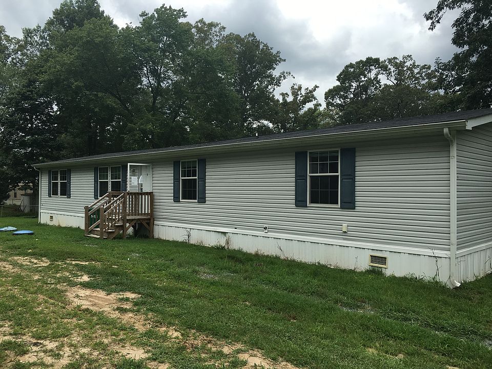 1st image of 14 Hickory Ct