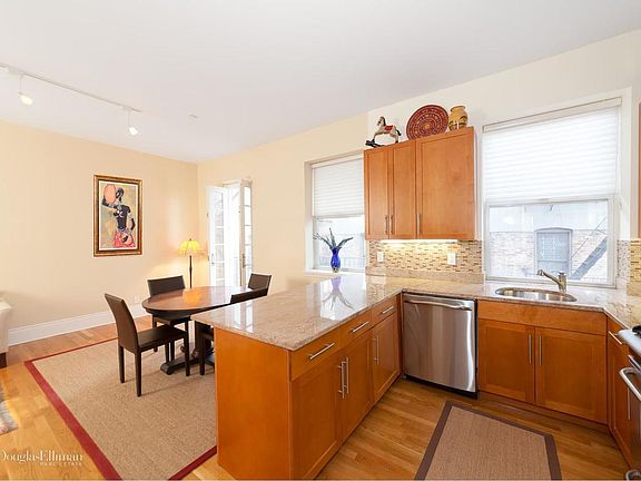 3rd image of 227 W 116th St APT 4A