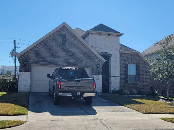 2824 Park Villa Dr, Pearland, TX 77581