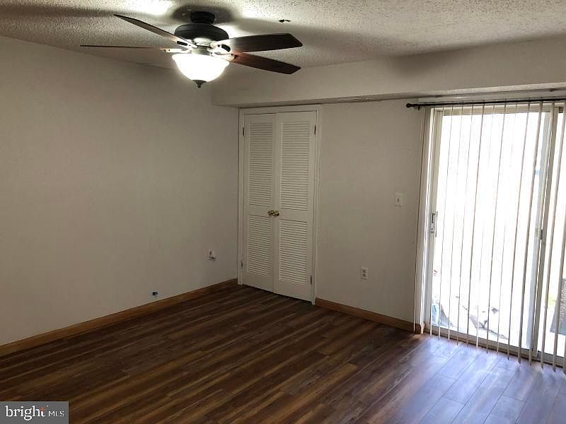 1st image of 1806 Scarlet Oak Ave