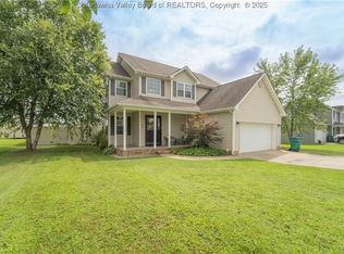 40 Prado Dr, Hurricane, WV 25526