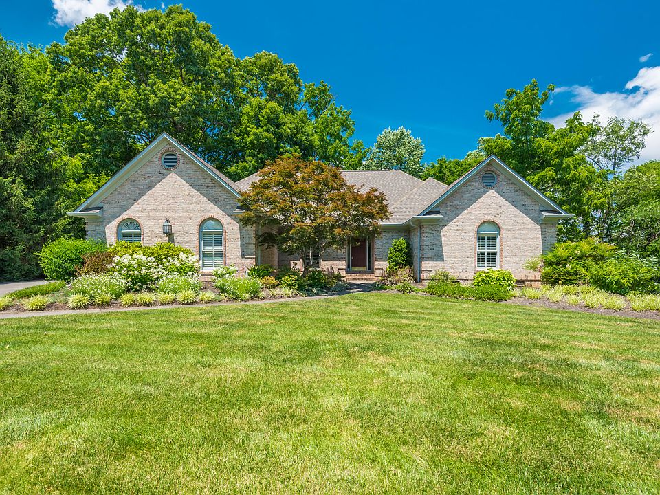 1st image of 735 Summit Lake Ct