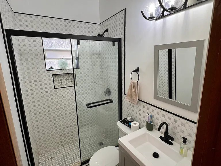 2145 W 21st Pl #2 — Photo 12