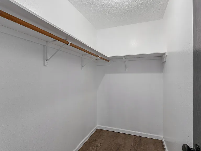 1221 S Park Ave #9 — Photo 7