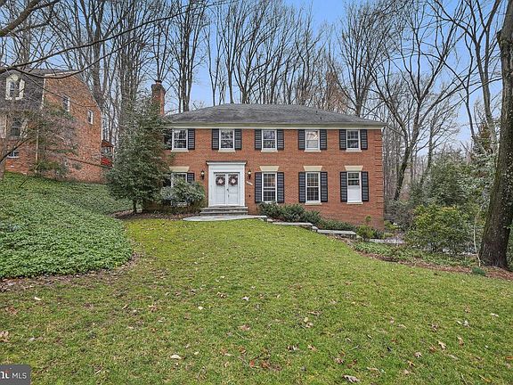 3rd image of 9905 Autumnwood Way