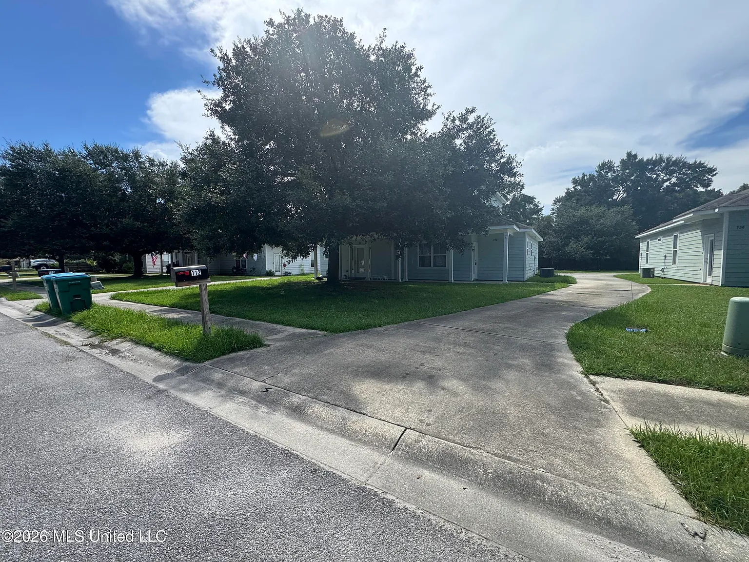 3 bed, 2.5 bath, 1250 sqft, $1,500 — Photo 1