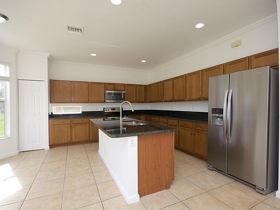 2nd image of 1254 Rosegate Boulevard