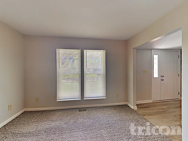 3708 W 42nd Ter — Photo 15