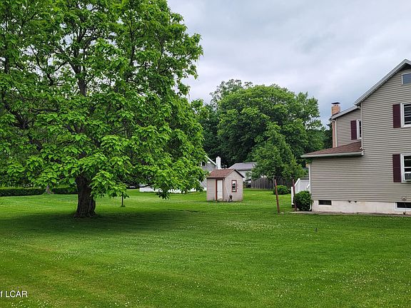 5th image of 671 Market St