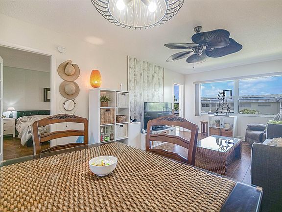 5th image of 4331 NW 16th Street #306-D