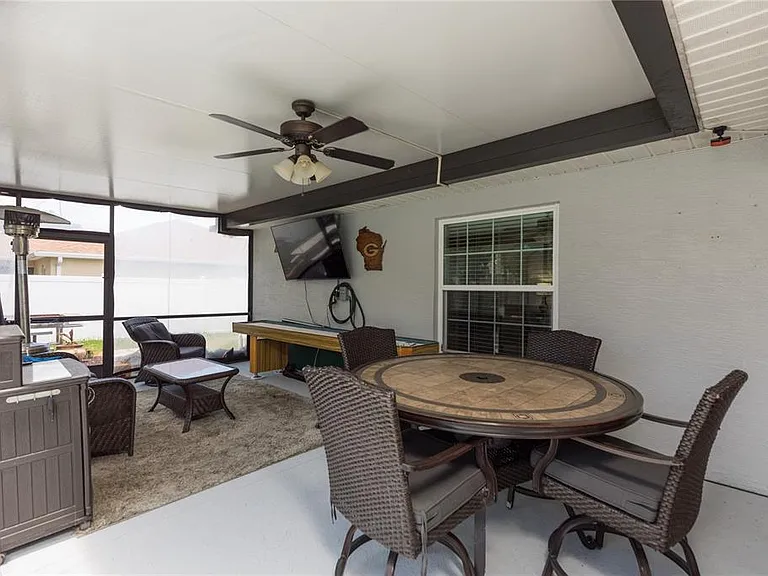7 Lancaster Ln — Photo 36