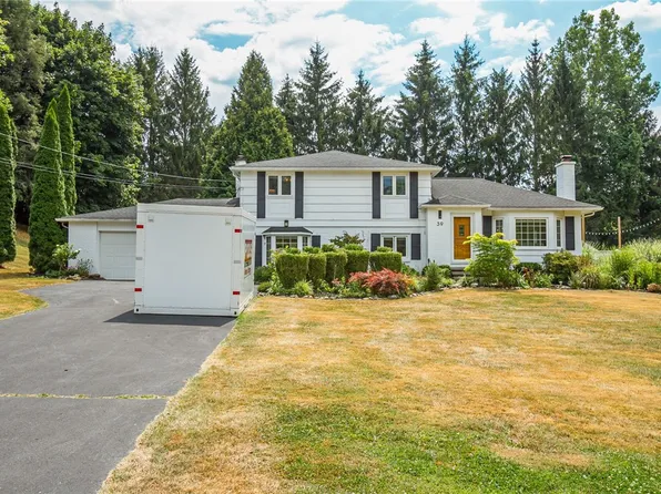 39 Knickerbocker Rd, Pittsford, NY 14534