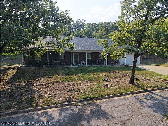 2nd image of 307 Mission Dr