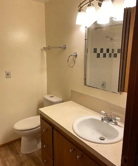 716 N 45th St #1 — Photo 11