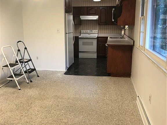 4th image of 502 Soter Pl