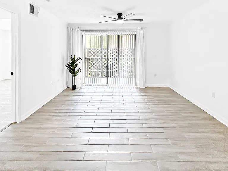 2500 Winding Creek Blvd #G106 — Photo 6