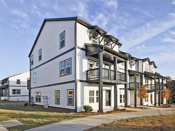 3rd image of 720 Mulberry Walk